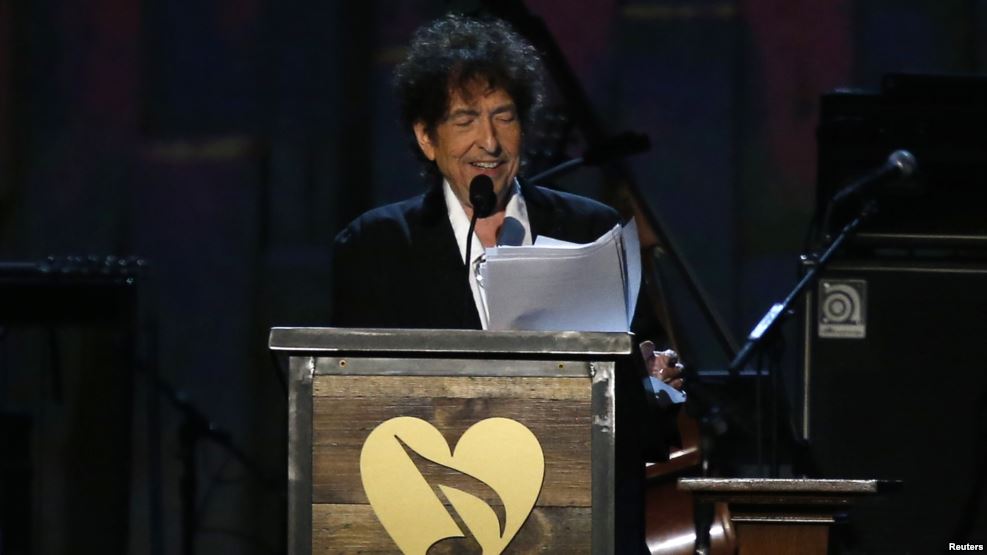 Bob Dylan, galardonado con el Premio Nobel de Literatura 2016