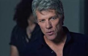 Jon Bon Jovi deja a medias un concierto tras cantar "Como la Mierda"